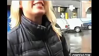 Geniet Van Polen Met Deze Blonde Seksvideo Voor De Camera