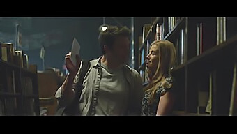 মুভির সবচেয়ে গরম দৃশ্যে লিপ্ত হোন Gone Girl