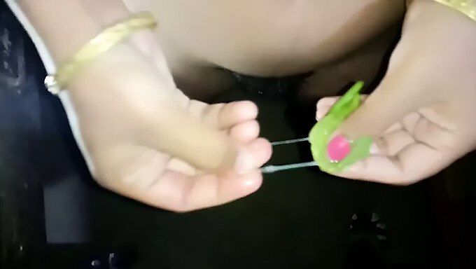 Teen Bruna Prende Una Gola Profonda Da Dietro